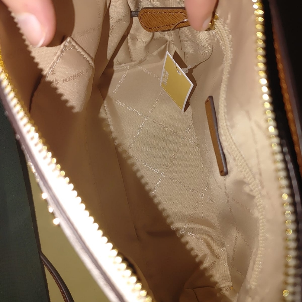 NWT 5 PC Michael Kors signature collection Vanilla - Picture 16 of 16